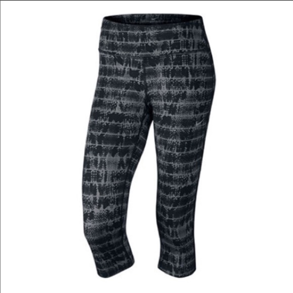 Nike Pants - Nike Epic Run Printed Capri Tights in Gray Black